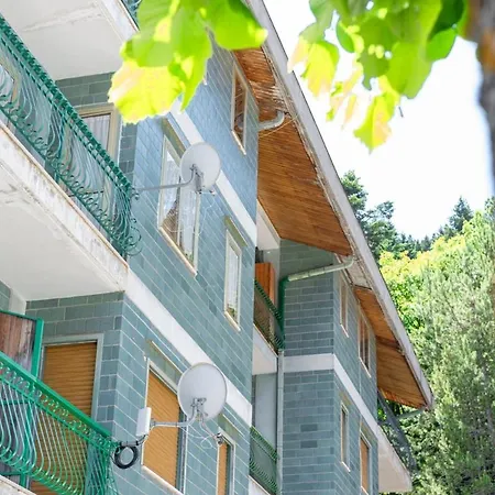 Sci A 10 Min! In Legno 3 & 2 Bagni, Centro *