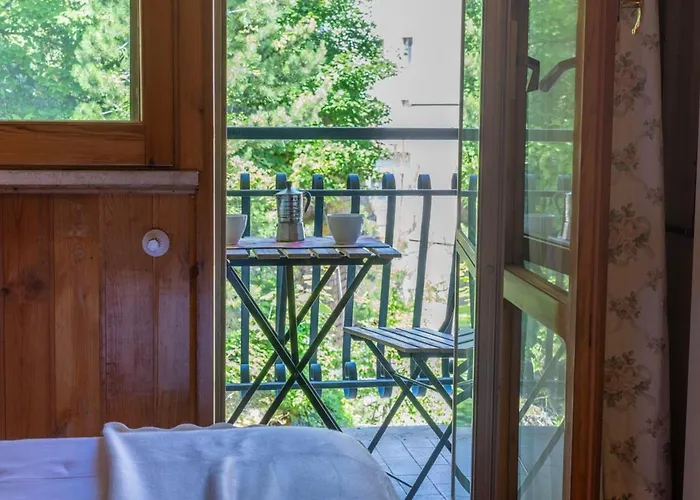 Sci A 10 Min! In Legno 3 & 2 Bagni, Centro Apartamento