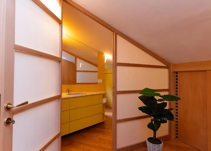 Sci A 10 Min! In Legno 3 & 2 Bagni, Centro ロッカラーゾ